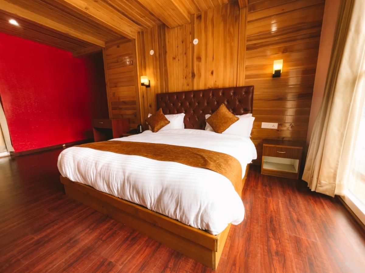 Hotel New Vistas Manāli Eksteriør bilde