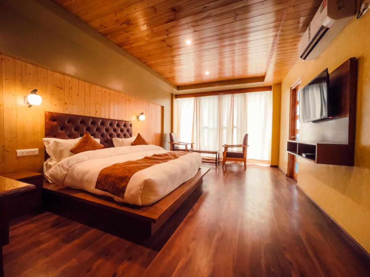 Hotel New Vistas Manāli Eksteriør bilde