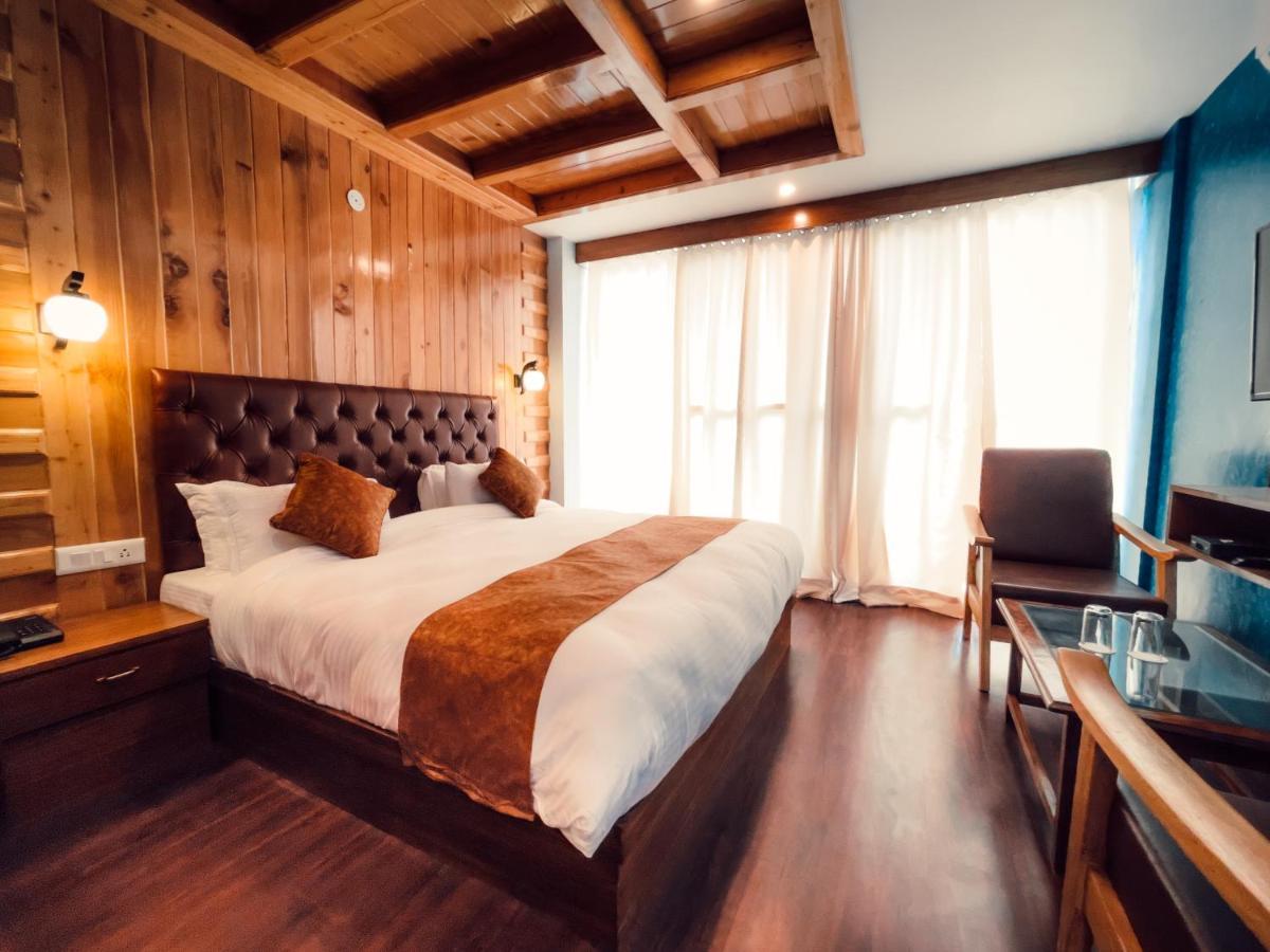 Hotel New Vistas Manāli Eksteriør bilde