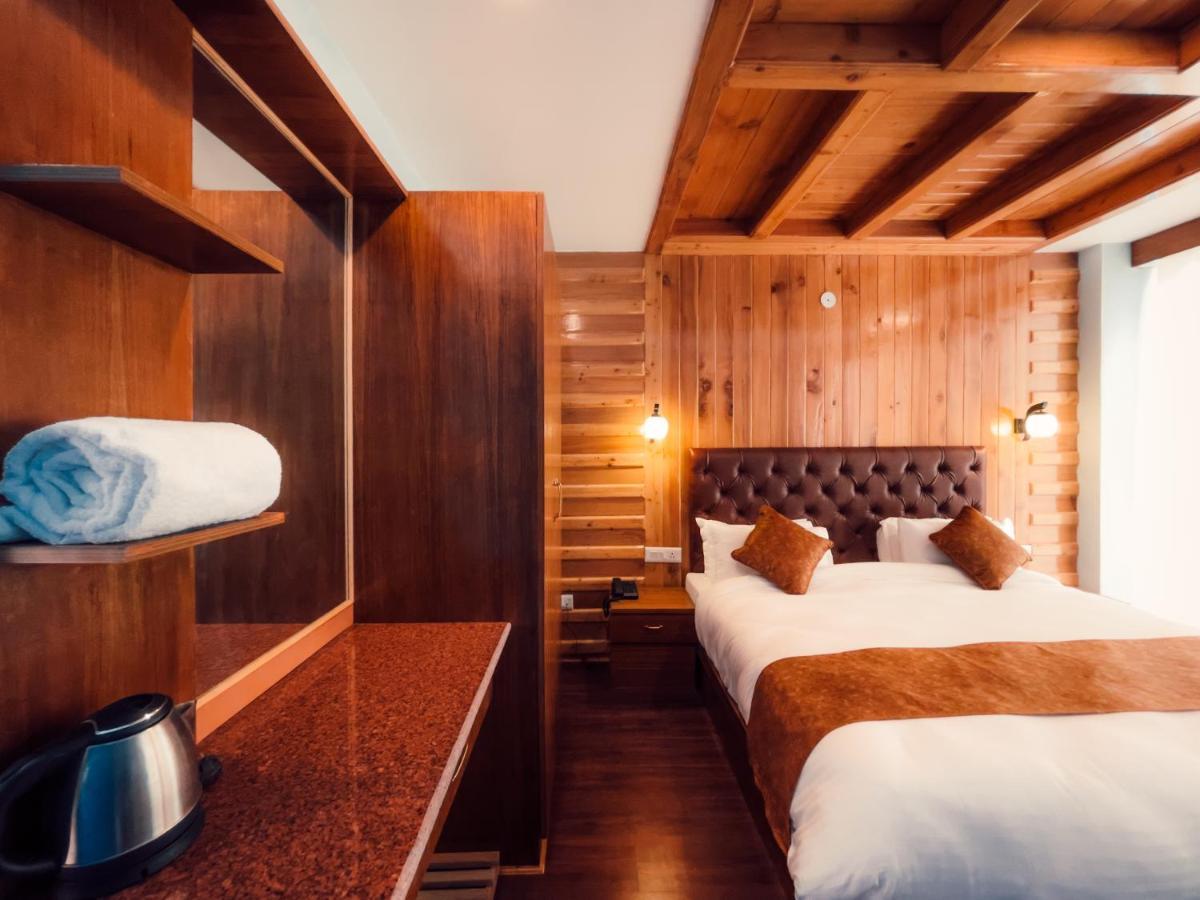 Hotel New Vistas Manāli Eksteriør bilde